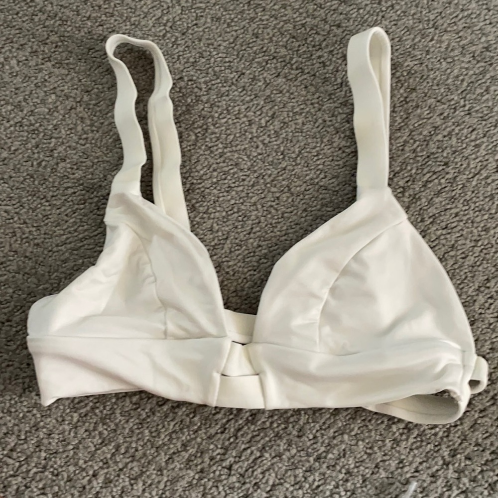 VITAMIN A BIKINI TOP SIZE XS WORN VERY FEW TIMES